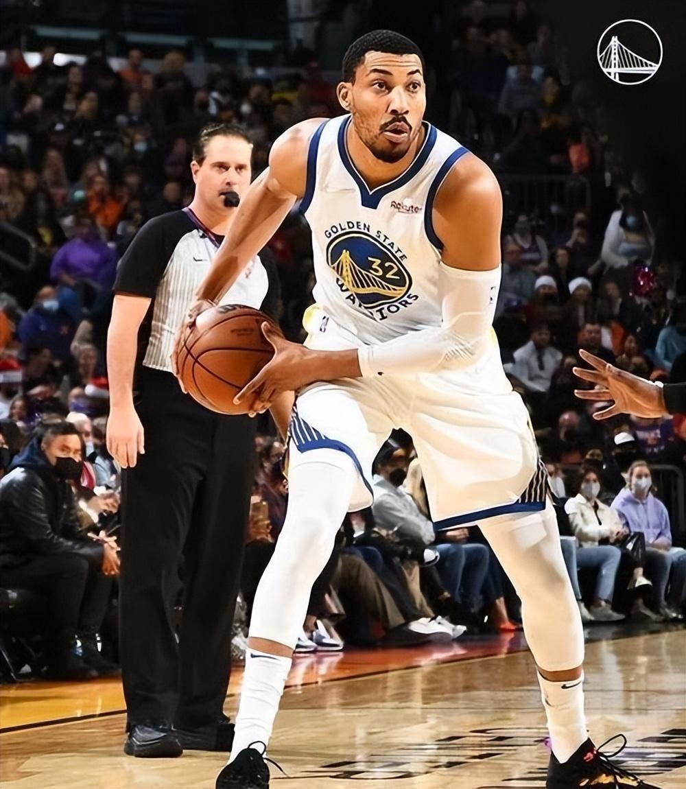 勇士主帅力挺年轻球员,称其为未来之星 勇士主帅力挺年轻球员,称其为未来之星