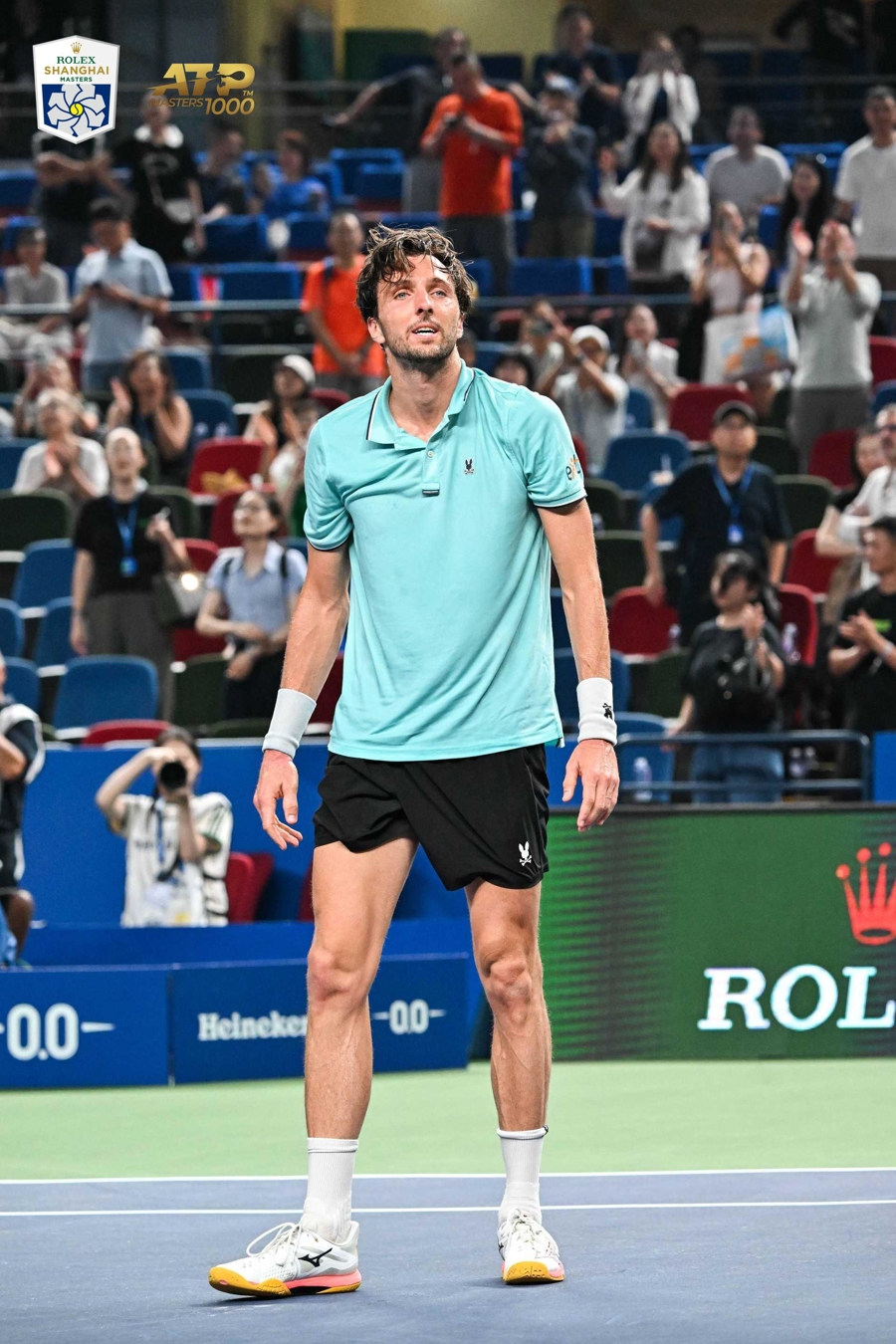 年终总决赛逆转联合杯，梅德韦杰夫统治全场